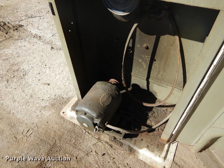 image for item DL6340 (2) band saws