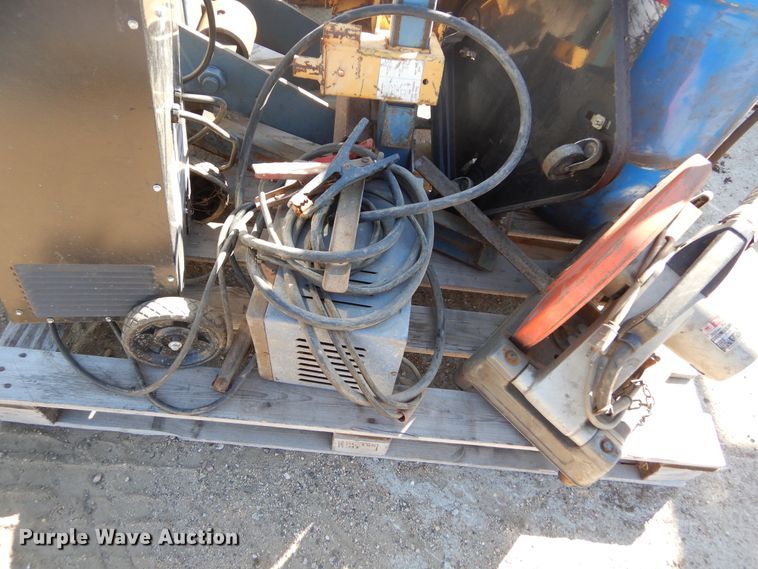 image for item DL6343 Tools