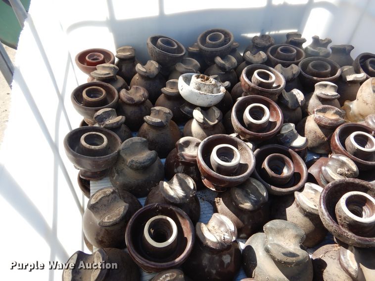 image for item DL6344 Approximately 300 porcelain insulators
