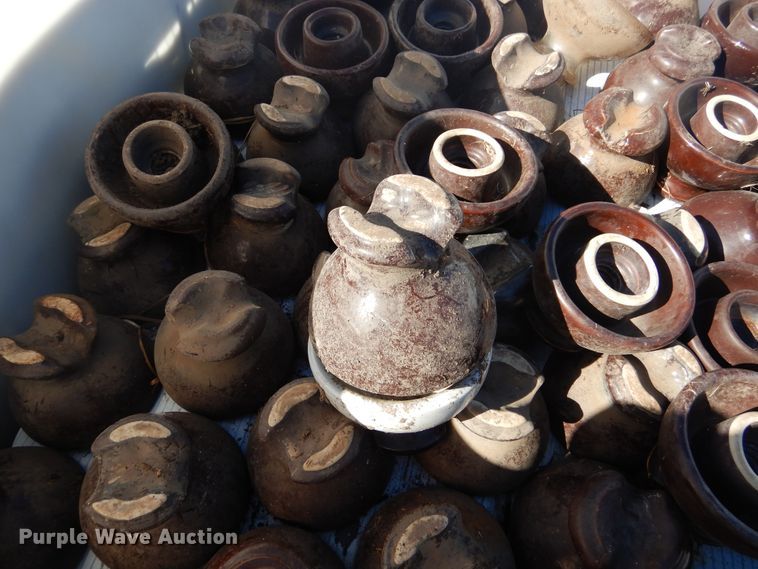 image for item DL6344 Approximately 300 porcelain insulators