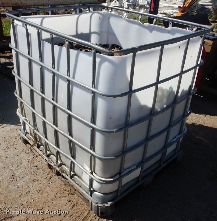 image for item DL6344 Approximately 300 porcelain insulators