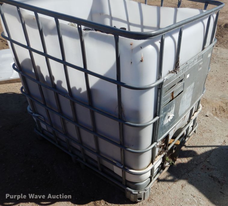 image for item DL6344 Approximately 300 porcelain insulators