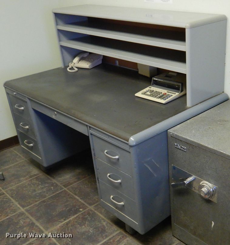 image for item DM5155 Office furniture