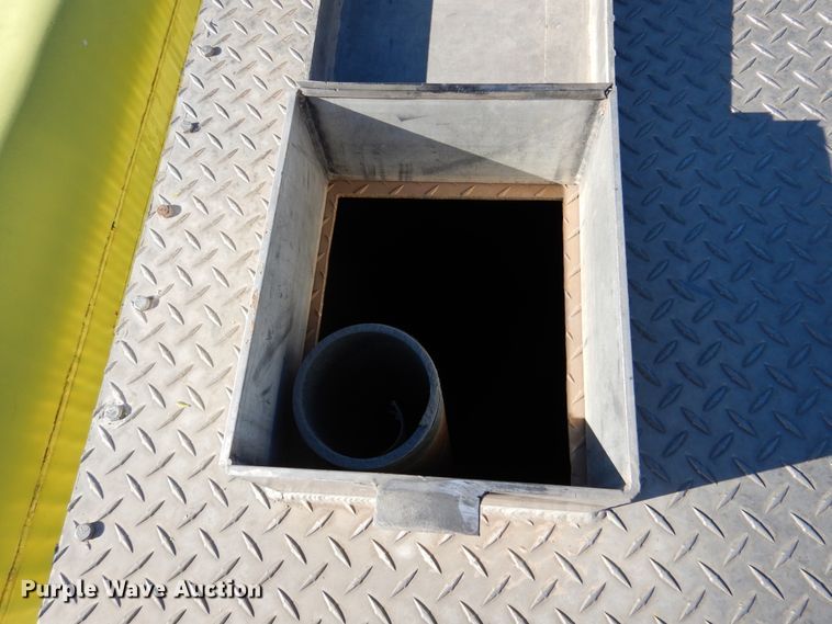 image for item DM6467 1969 Am General M810  brush fire truck