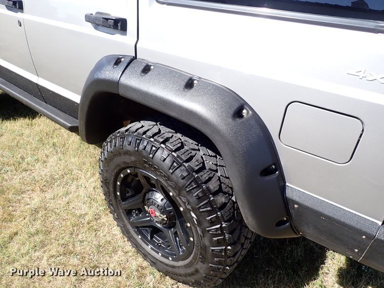 image for item DN2119 2001 Jeep Cherokee Sport  SUV