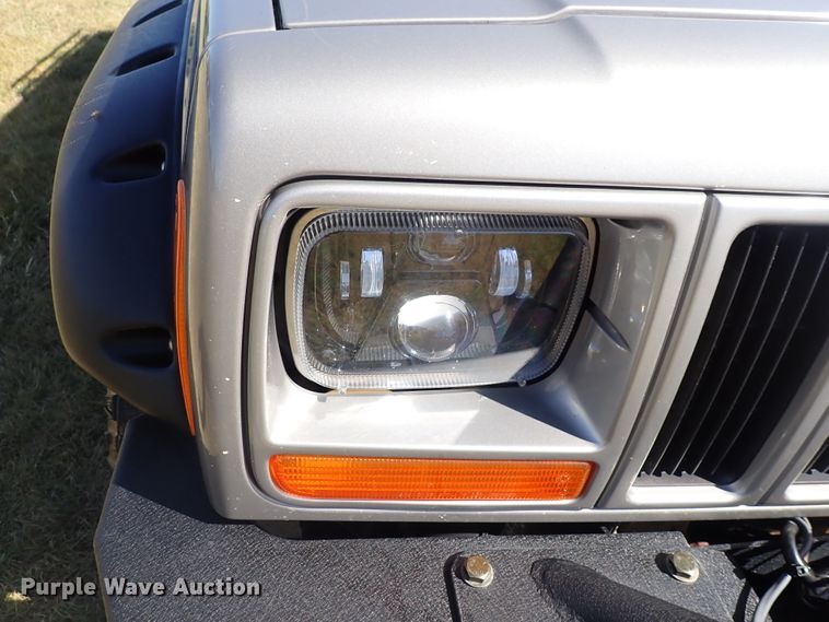 image for item DN2119 2001 Jeep Cherokee Sport  SUV