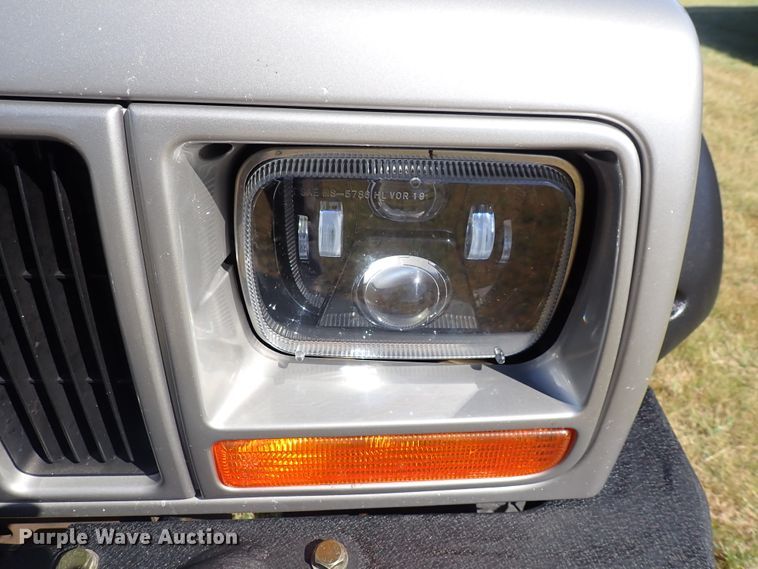 image for item DN2119 2001 Jeep Cherokee Sport  SUV