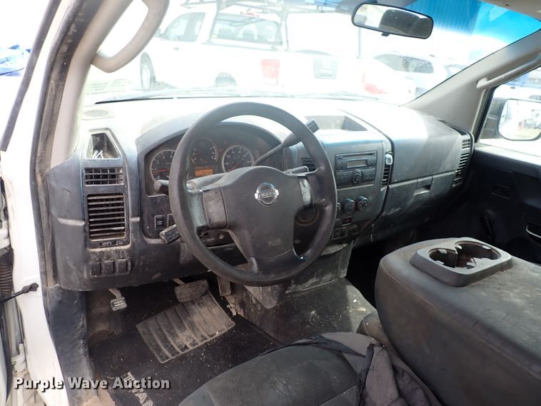 image for item DN2132 2009 Nissan Titan  King Cab pickup truck