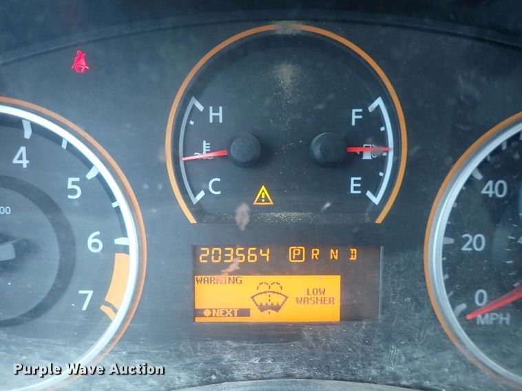 image for item DN2132 2009 Nissan Titan  King Cab pickup truck