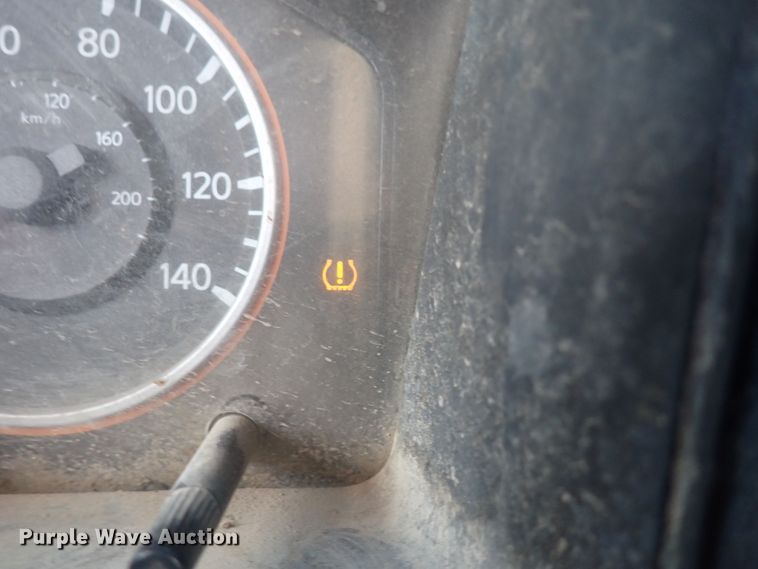 image for item DN2132 2009 Nissan Titan  King Cab pickup truck