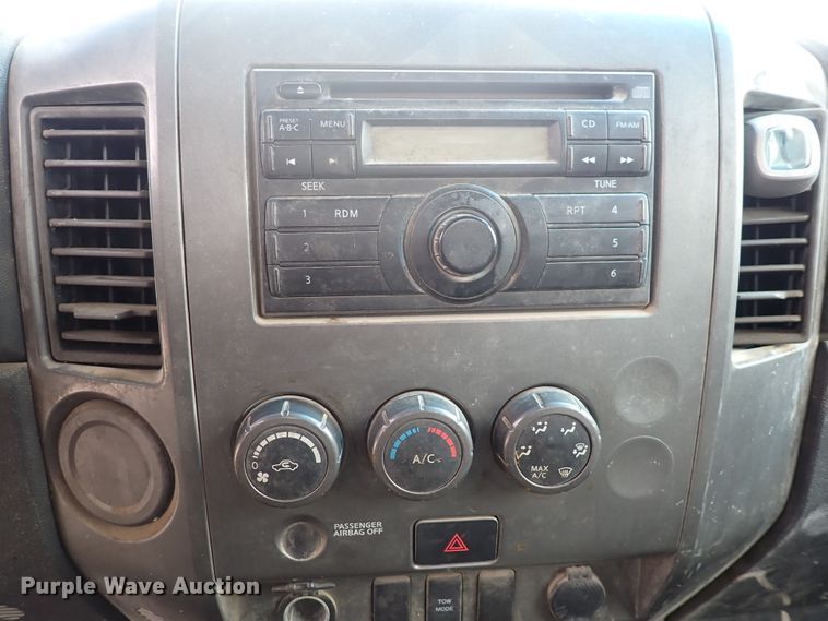 image for item DN2132 2009 Nissan Titan  King Cab pickup truck