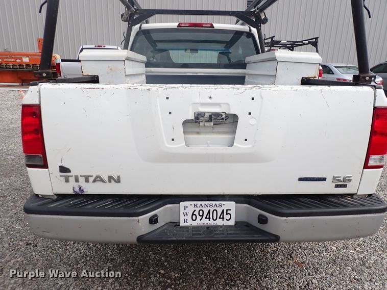 image for item DN2132 2009 Nissan Titan  King Cab pickup truck