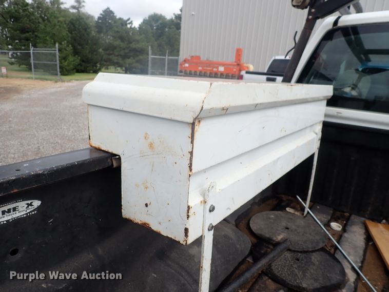 image for item DN2132 2009 Nissan Titan  King Cab pickup truck