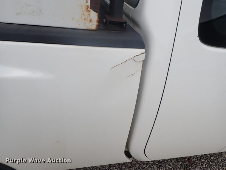 image for item DN2132 2009 Nissan Titan  King Cab pickup truck