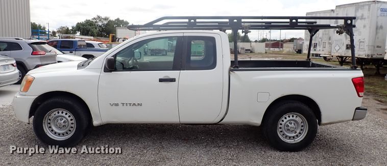 image for item DN2133 2009 Nissan Titan  King Cab pickup truck