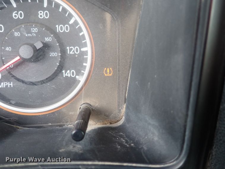 image for item DN2133 2009 Nissan Titan  King Cab pickup truck