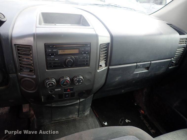 image for item DN2133 2009 Nissan Titan  King Cab pickup truck