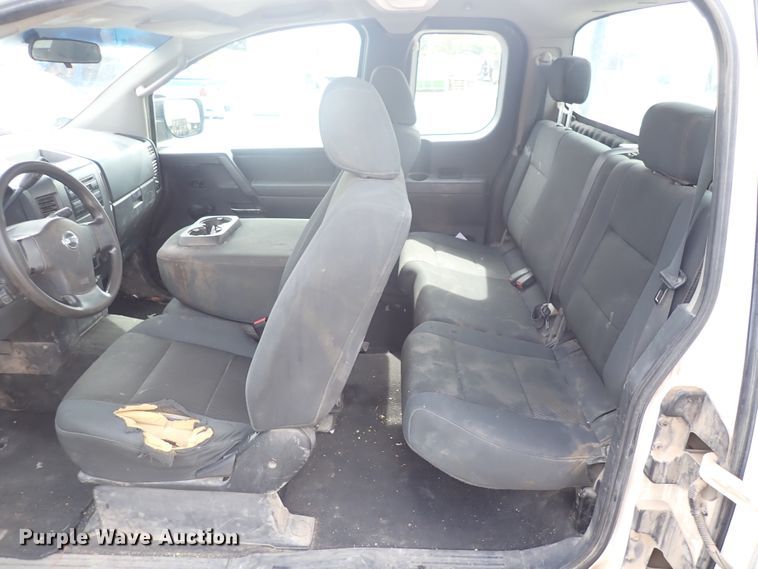 image for item DN2133 2009 Nissan Titan  King Cab pickup truck