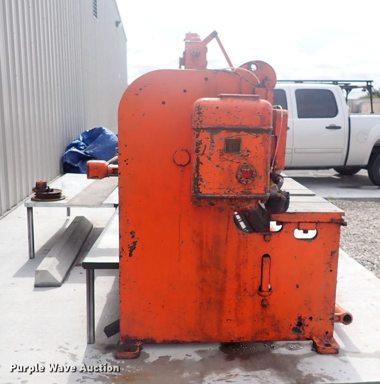 image for item DN2135 Cincinnati 1010 shear