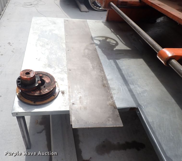 image for item DN2135 Cincinnati 1010 shear