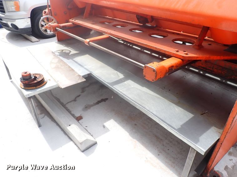 image for item DN2135 Cincinnati 1010 shear