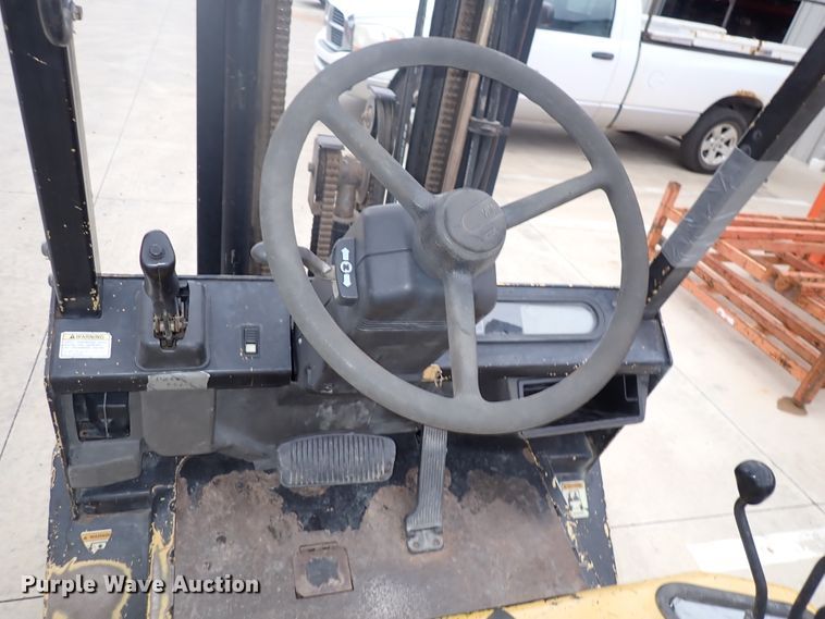 image for item DN2137 Yale GLP050RGEUAE084  forklift
