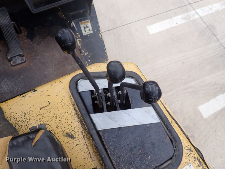 image for item DN2137 Yale GLP050RGEUAE084  forklift