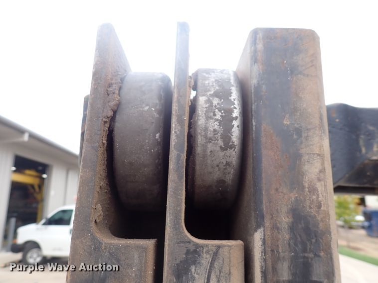 image for item DN2137 Yale GLP050RGEUAE084  forklift