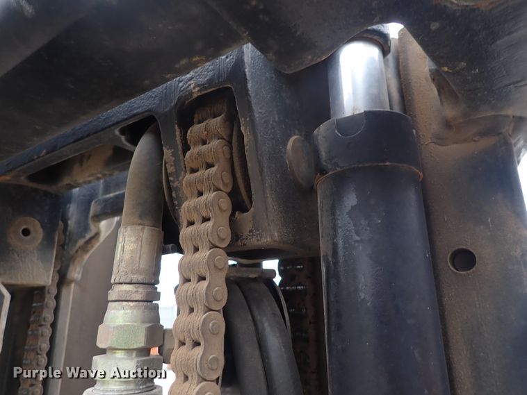 image for item DN2137 Yale GLP050RGEUAE084  forklift