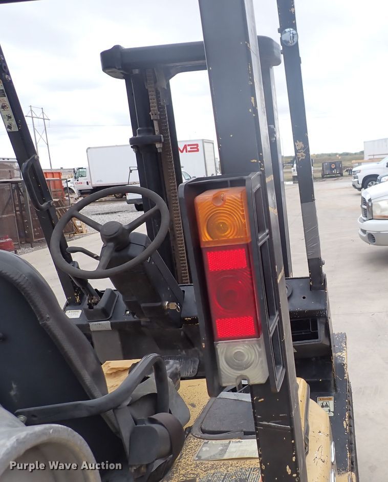 image for item DN2137 Yale GLP050RGEUAE084  forklift