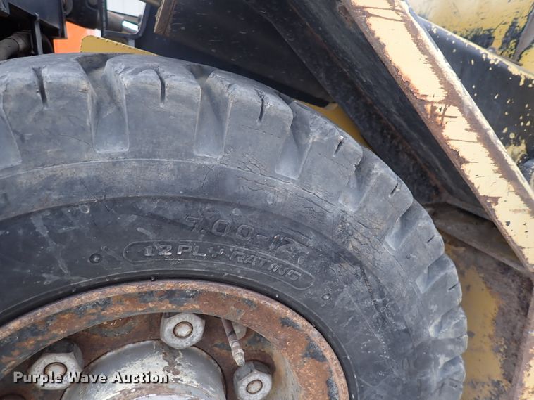 image for item DN2137 Yale GLP050RGEUAE084  forklift