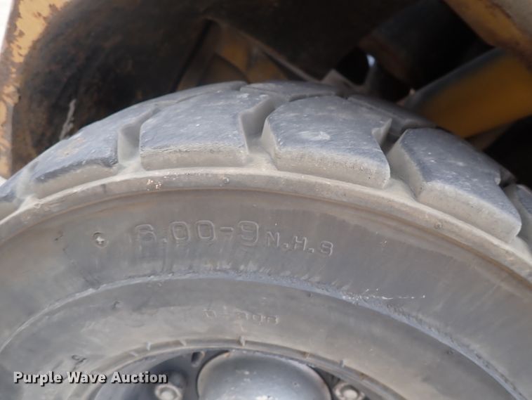 image for item DN2137 Yale GLP050RGEUAE084  forklift