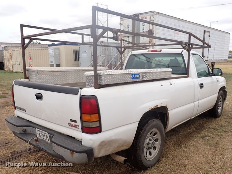 image for item DN2139 2006 GMC Sierra 1500  pickup truck