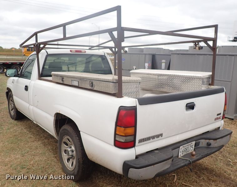 image for item DN2139 2006 GMC Sierra 1500  pickup truck