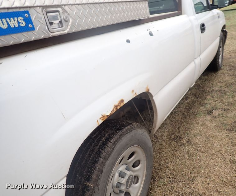 image for item DN2139 2006 GMC Sierra 1500  pickup truck