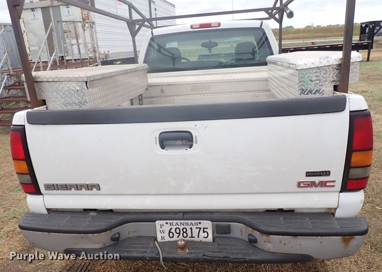 image for item DN2139 2006 GMC Sierra 1500  pickup truck