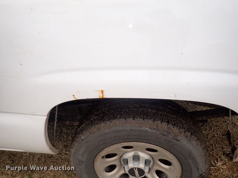 image for item DN2139 2006 GMC Sierra 1500  pickup truck