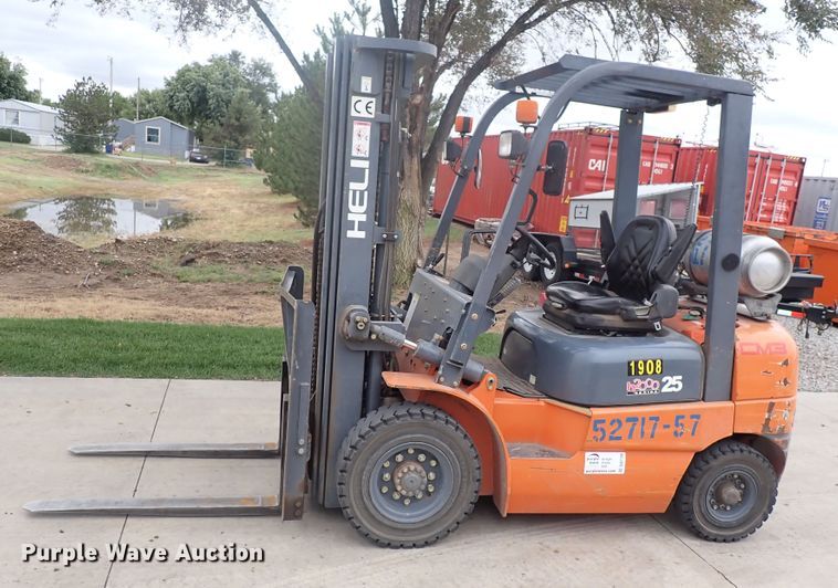 image for item DN2140 Heli CPYD25-TY5  forklift