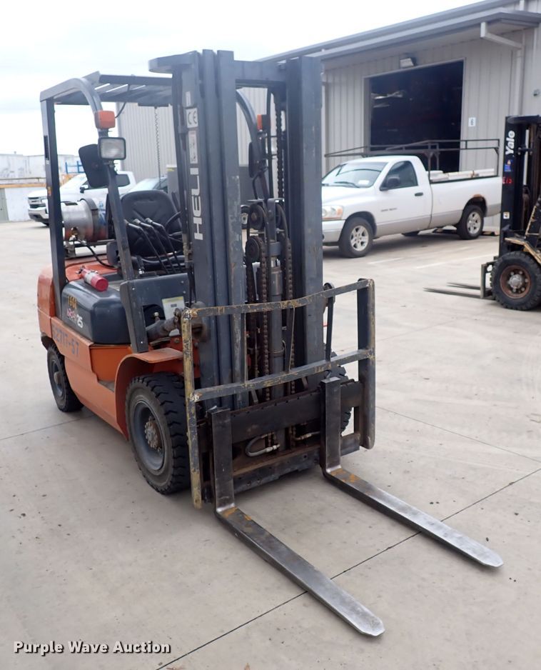 image for item DN2140 Heli CPYD25-TY5  forklift