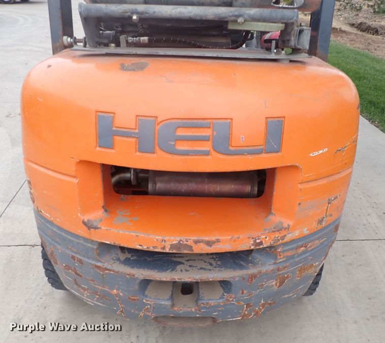 image for item DN2140 Heli CPYD25-TY5  forklift