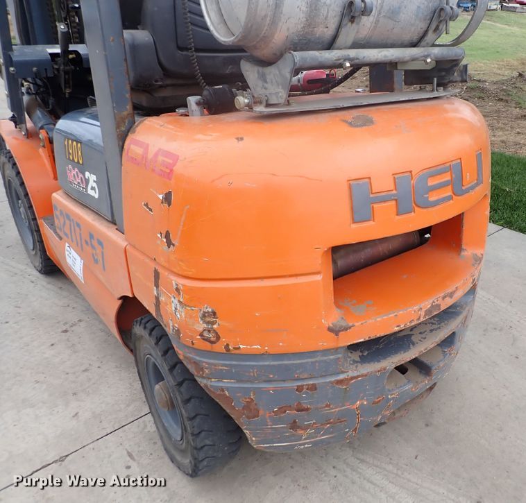 image for item DN2140 Heli CPYD25-TY5  forklift