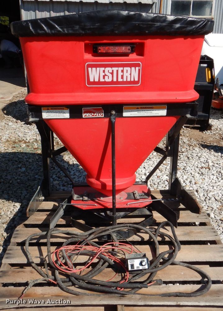 image for item DN5246 Western Pro Flo  12" W salt spreader