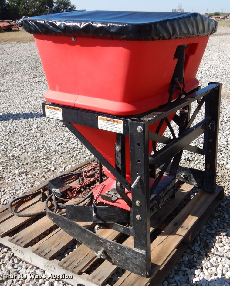 image for item DN5246 Western Pro Flo  12" W salt spreader