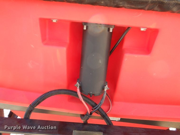 image for item DN5246 Western Pro Flo  12" W salt spreader