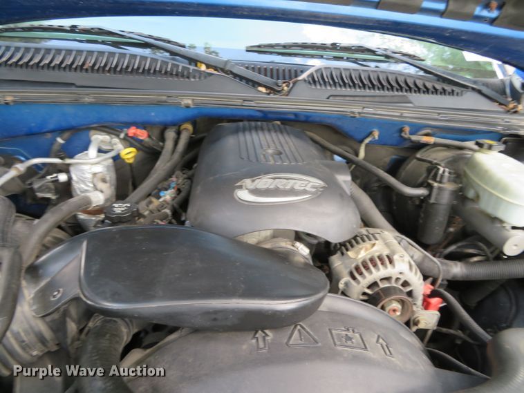 image for item DN5995 2004 GMC Sierra 1500  Ext. Cab pickup truck