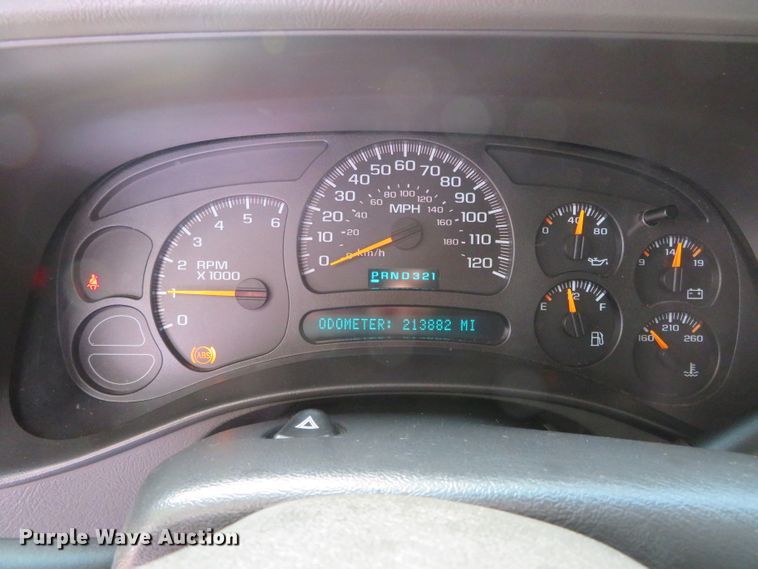 image for item DN5995 2004 GMC Sierra 1500  Ext. Cab pickup truck