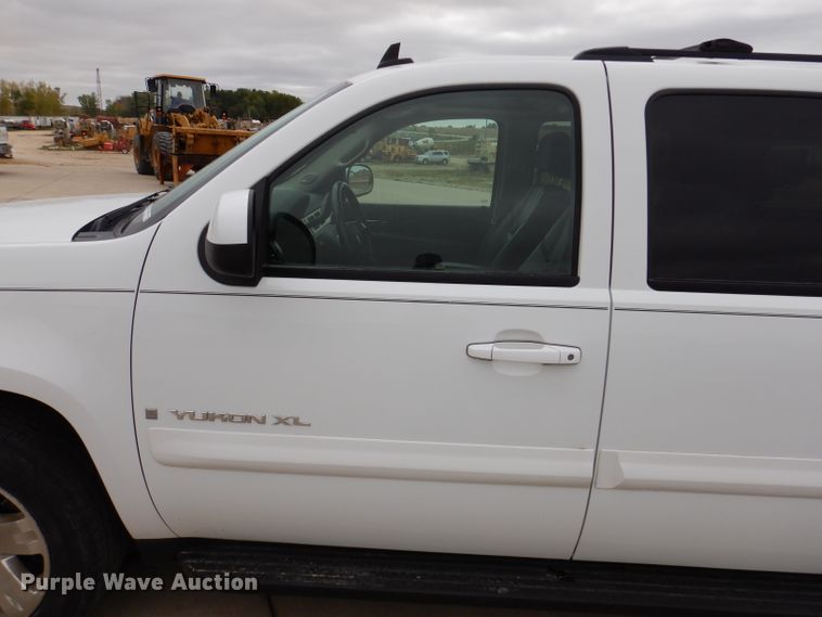 image for item EV9344 2007 GMC Yukon XL  SUV