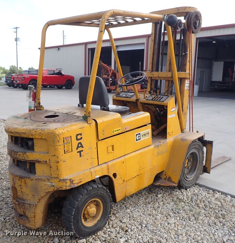 image for item EV9927 Caterpillar V60B  forklift