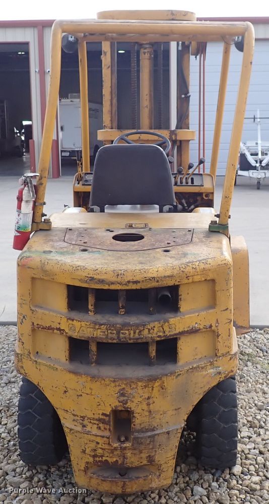 image for item EV9927 Caterpillar V60B  forklift