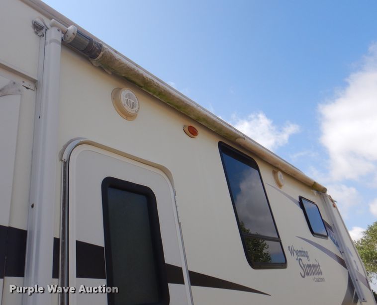 image for item EX9695 2010 Coachmen Wyoming Summit  camper